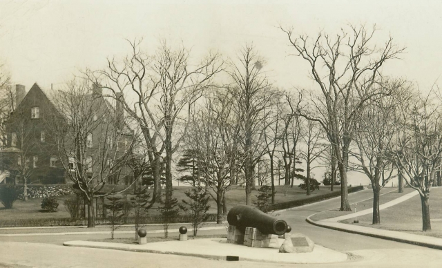 <p>View of the Rodman Gun Monument in the 1940s, looking northeast toward the Commanding Officer&#39;s Quarters (Building 1)</p>