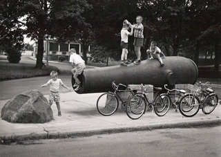 Rodman Gun Monument, circa 1960.